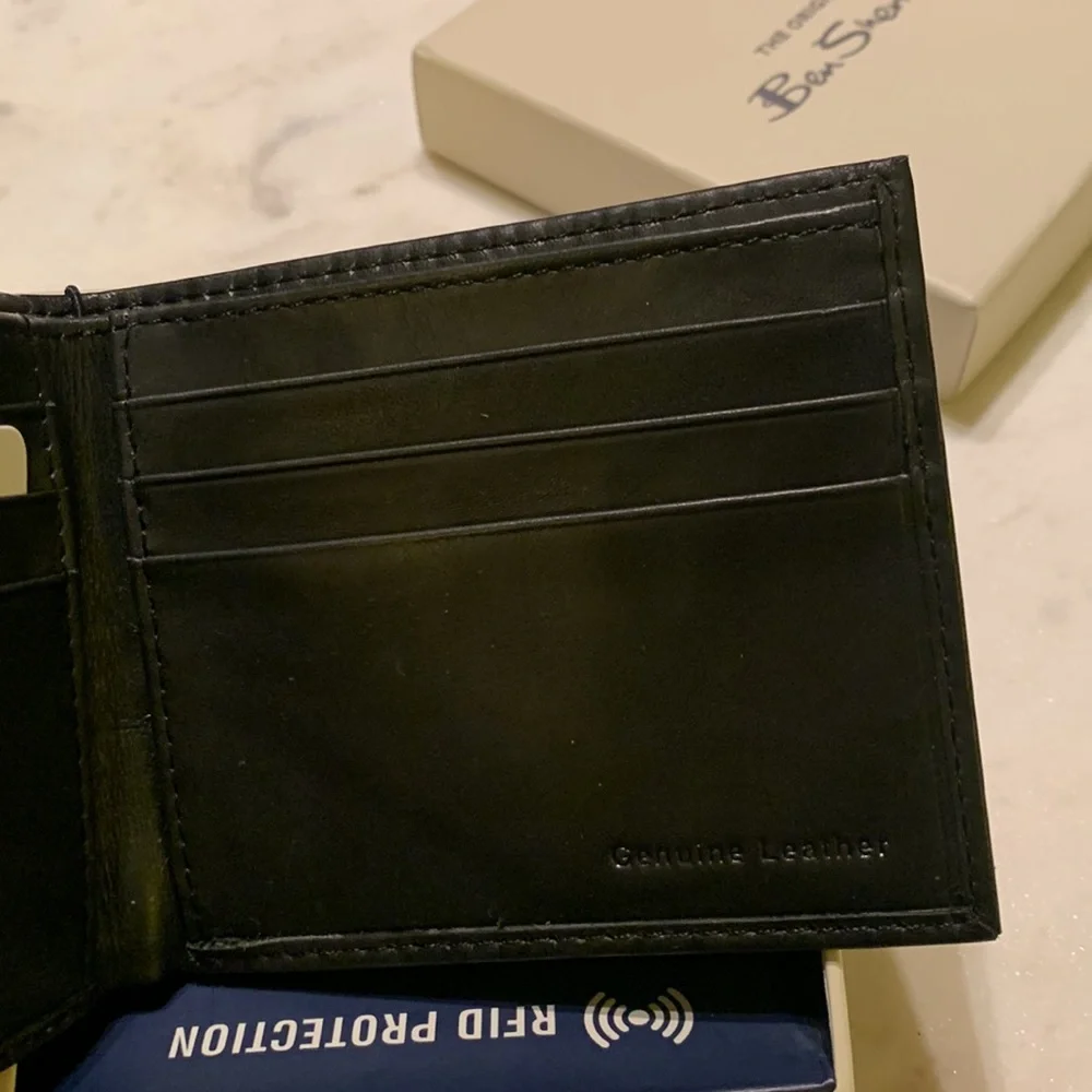 Ben Sherman Manchester Collection Slim BiFold Wallet in Black
